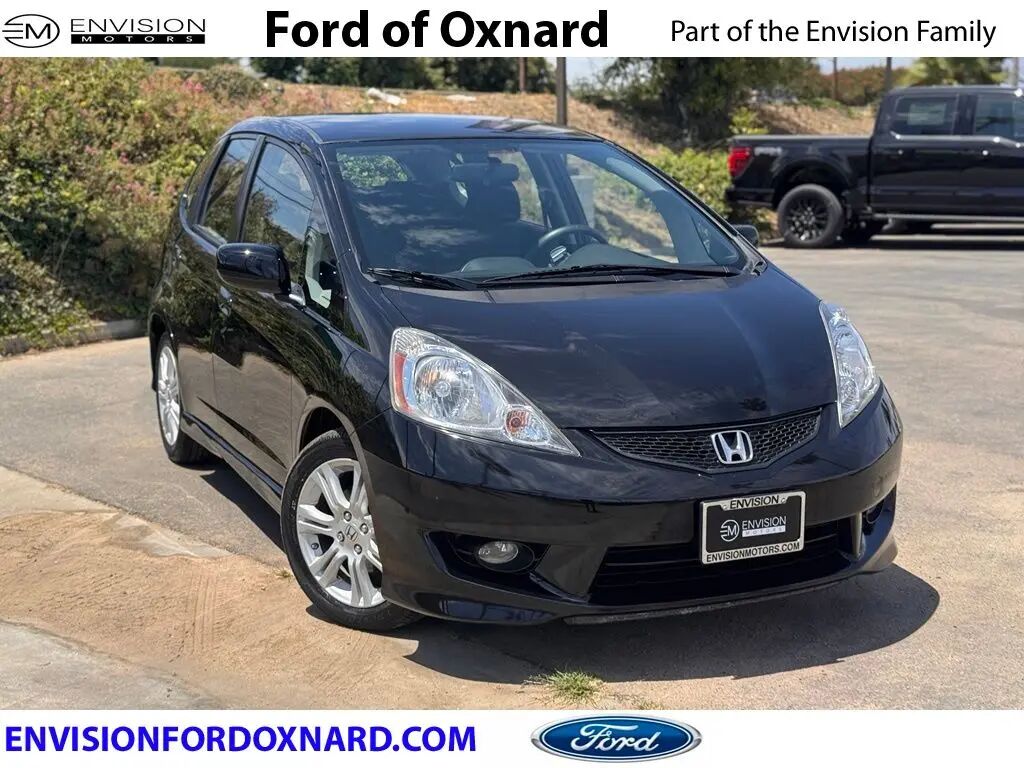 2011 Honda Fit Sport w/Navi — photo 1 of 14