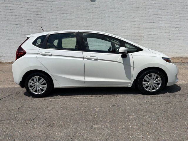 2017 Honda Fit LX — photo 1 of 2