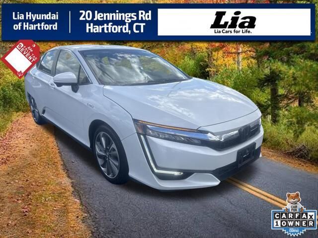 2021 Honda Clarity Plug-In Hybrid Touring — photo 1 of 13