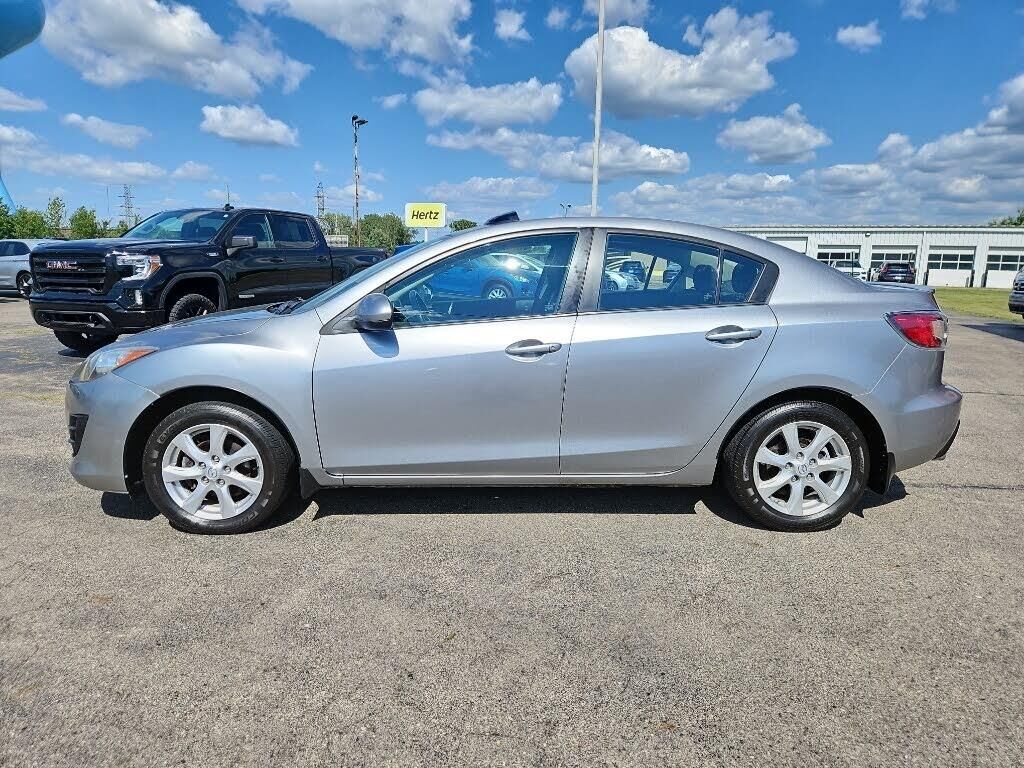 2010 Mazda Mazda3 i Touring — photo 1 of 14