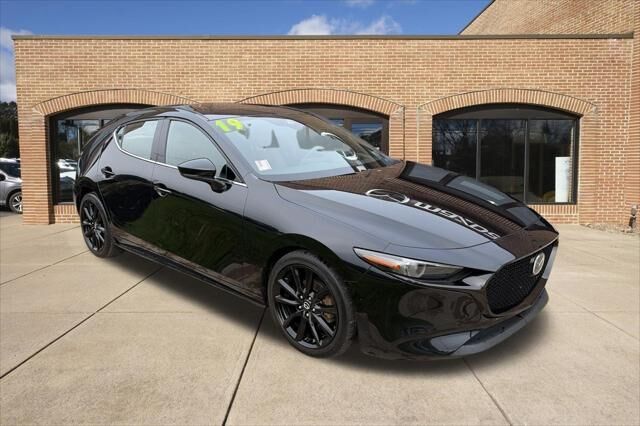 2019 Mazda Mazda3 Hatchback Premium — photo 1 of 13