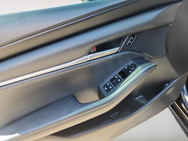 2021 Mazda Mazda3 Hatchback Select — photo 1 of 26