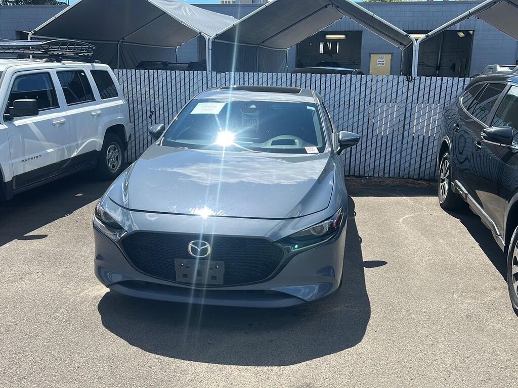 2021 Mazda Mazda3 Hatchback PREM — photo 1 of 12