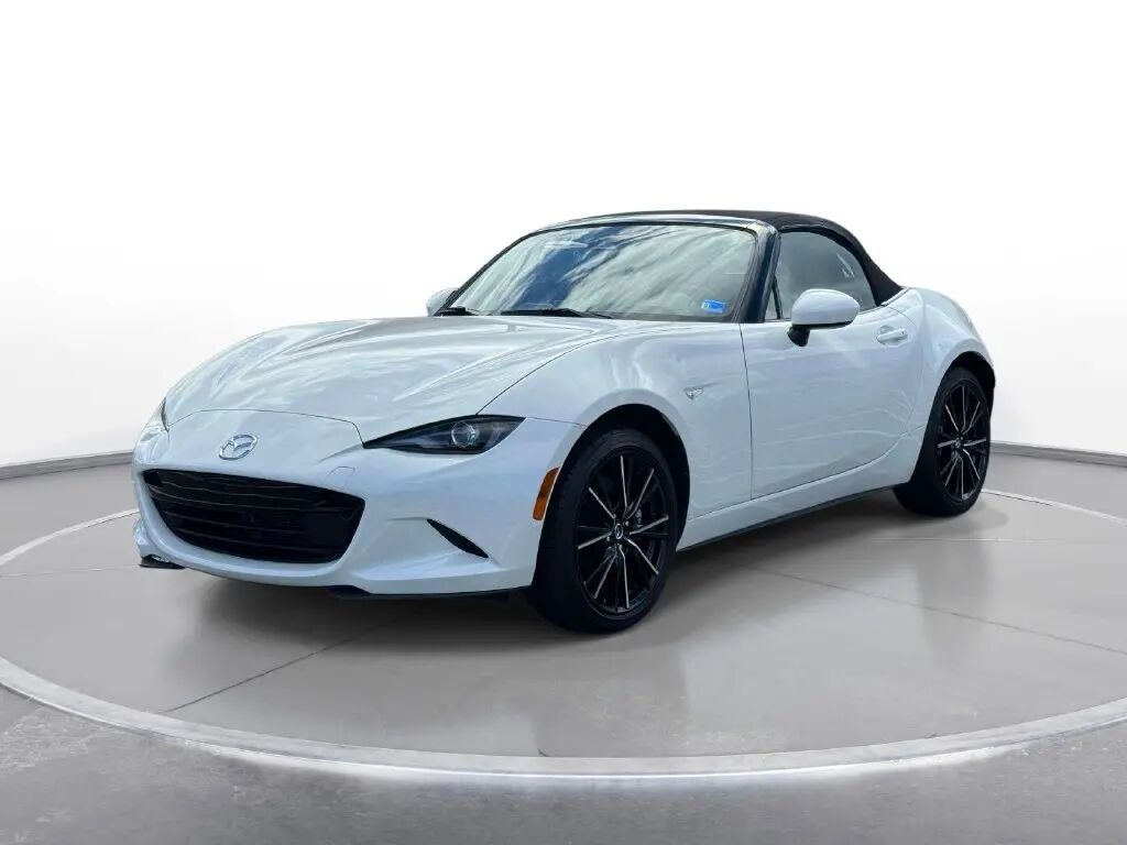 2025 Mazda MX-5 Miata Grand Touring — photo 1 of 13