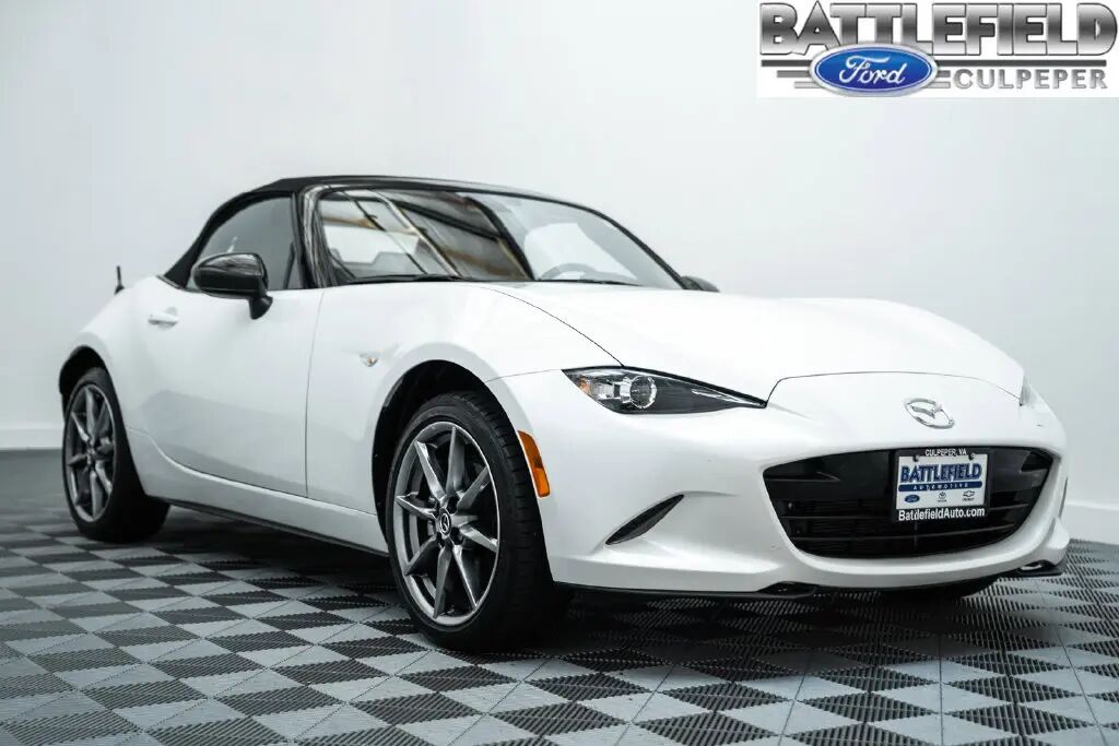 2023 Mazda MX-5 Miata Grand Touring — photo 1 of 13