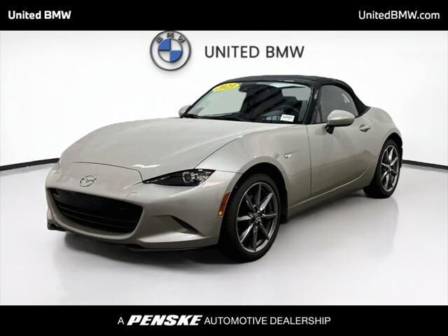 2023 Mazda MX-5 Miata Grand Touring — photo 1 of 13