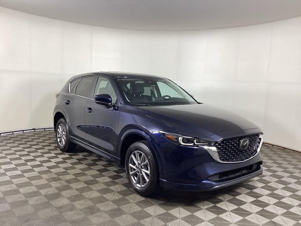 2025 Mazda CX-5 2.5 S Preferred — photo 1 of 15