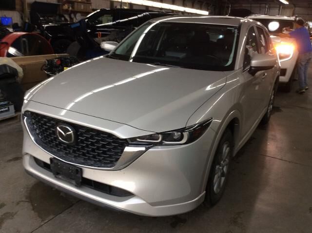 2025 Mazda CX-5 2.5 S Preferred — photo 1 of 2