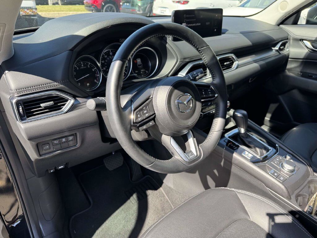 2025 Mazda CX-5 2.5 S Preferred Package — photo 1 of 12