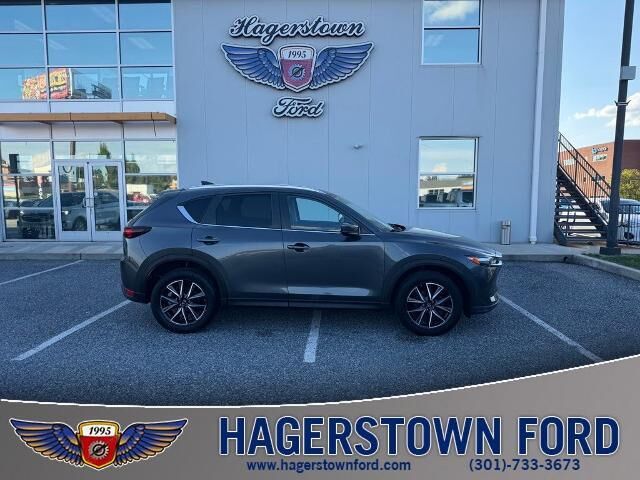 2018 Mazda CX-5 Touring — photo 1 of 26