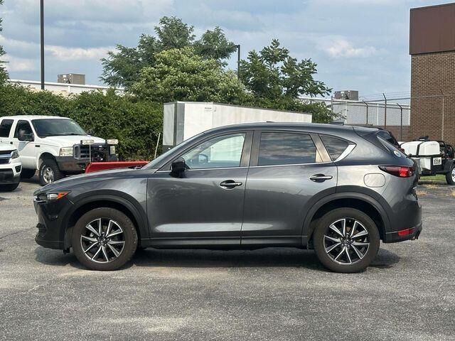 2018 Mazda CX-5 Touring — photo 1 of 10