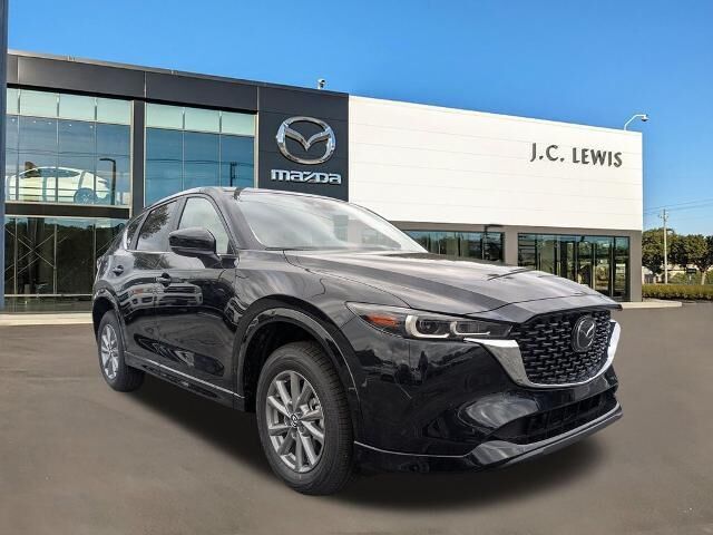 2025 Mazda CX-5 2.5 S Preferred — photo 1 of 13