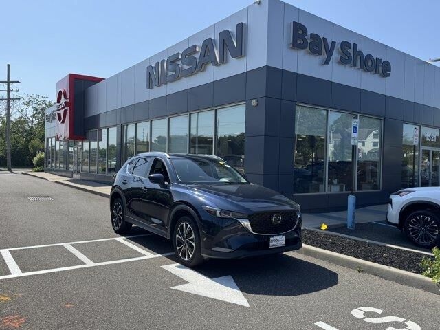 2022 Mazda CX-5 2.5 S Premium — photo 1 of 52
