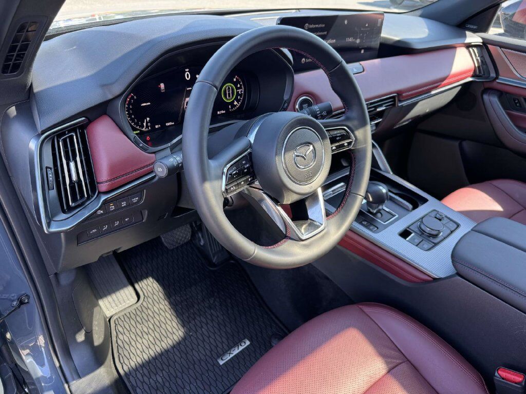 2026 Mazda CX-70 3.3 Turbo S Premium — photo 1 of 12