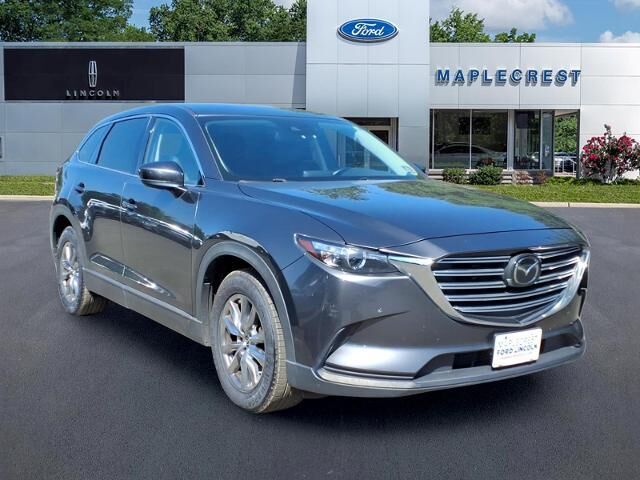 2018 Mazda CX-9 Touring — photo 1 of 36