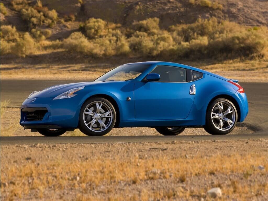 2011 Nissan 370Z Base — photo 1 of 1