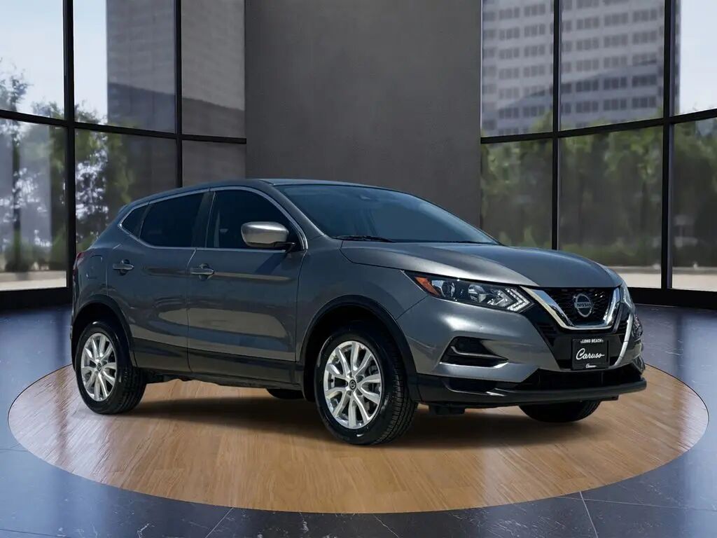 2021 Nissan Rogue Sport S — photo 1 of 16