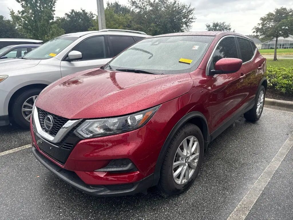2021 Nissan Rogue Sport S — photo 1 of 30