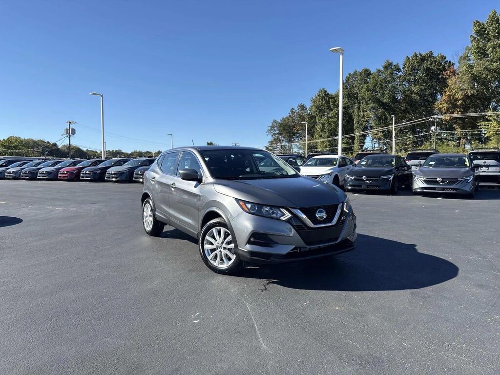 2021 Nissan Rogue Sport S — photo 1 of 13