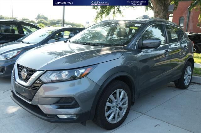2022 Nissan Rogue Sport SV — photo 1 of 22