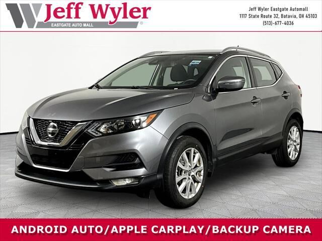 2022 Nissan Rogue Sport SV — photo 1 of 13