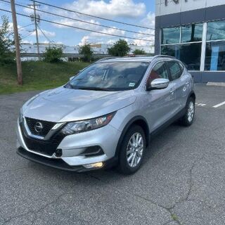 2022 Nissan Rogue Sport SV — photo 1 of 15