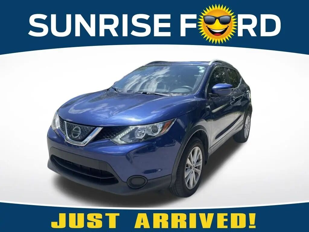 2019 Nissan Rogue Sport S — photo 1 of 13