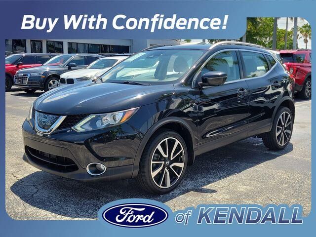 2017 Nissan Rogue Sport S — photo 1 of 14