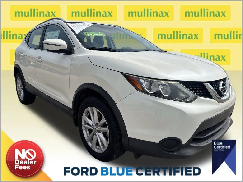 2017 Nissan Rogue Sport S — photo 1 of 13