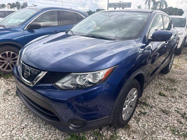 2019 Nissan Rogue Sport S — photo 1 of 13
