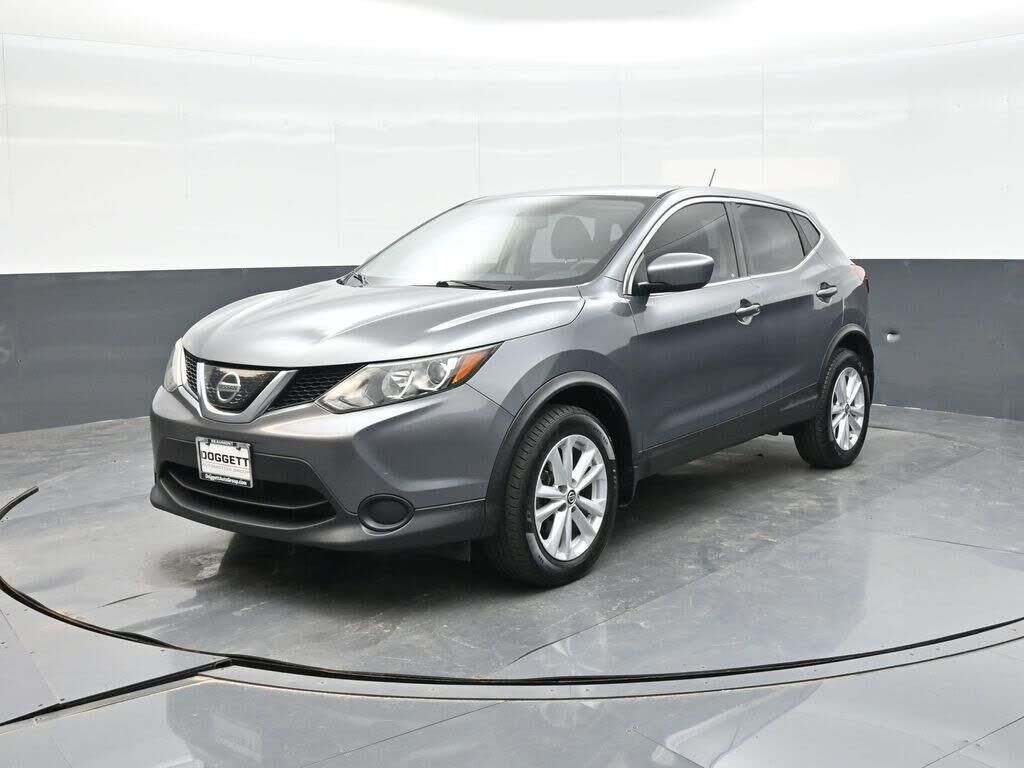 2019 Nissan Rogue Sport S — photo 1 of 1