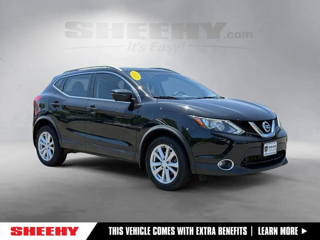 2017 Nissan Rogue Sport S — photo 1 of 10