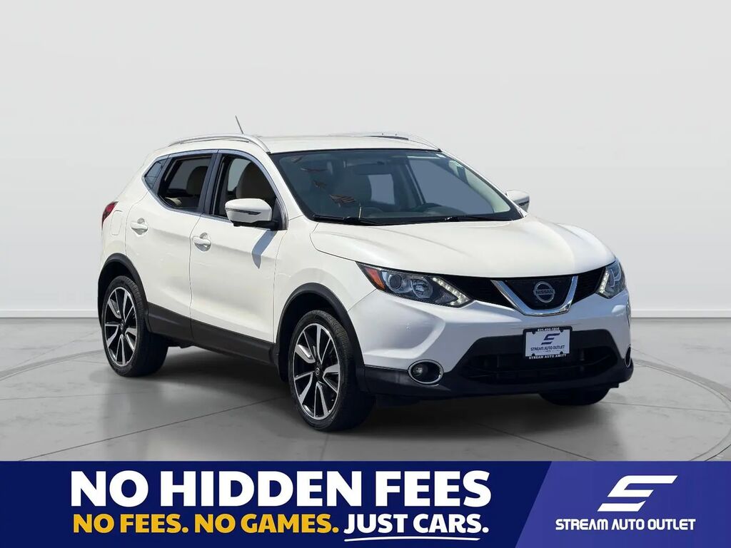 2018 Nissan Rogue Sport S — photo 1 of 10