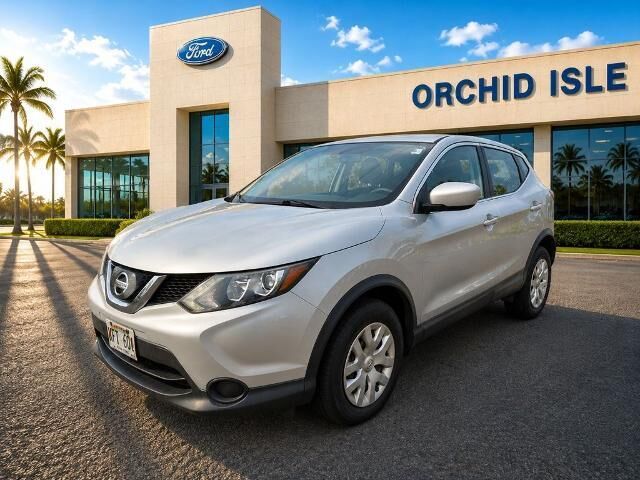 2019 Nissan Rogue Sport S — photo 1 of 26