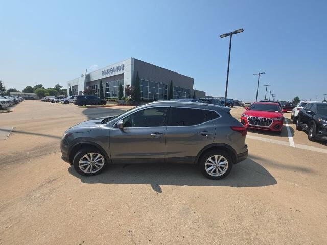 2019 Nissan Rogue Sport S — photo 1 of 8