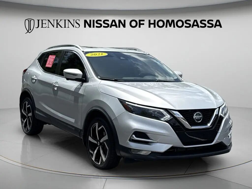 2021 Nissan Rogue Sport SL — photo 1 of 10
