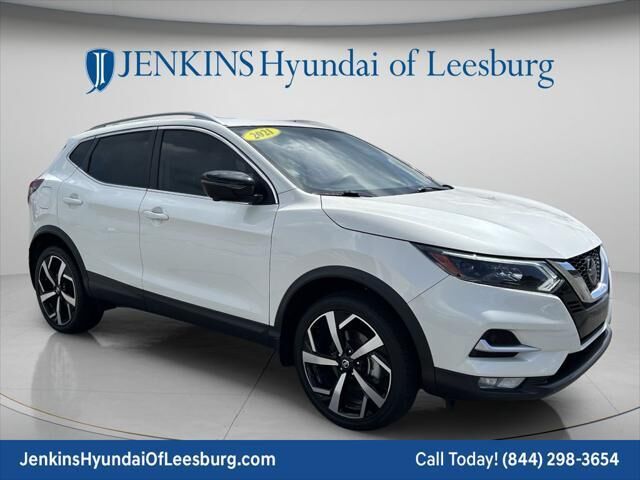 2021 Nissan Rogue Sport SL — photo 1 of 29