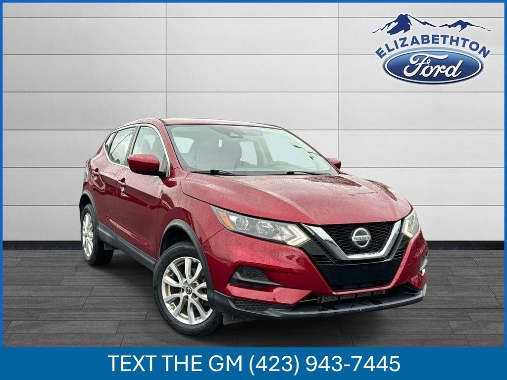 2020 Nissan Rogue Sport S — photo 1 of 13