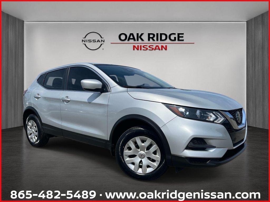 2020 Nissan Rogue Sport S — photo 1 of 13