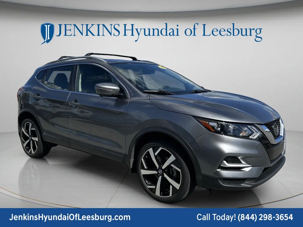 2022 Nissan Rogue Sport SL — photo 1 of 13
