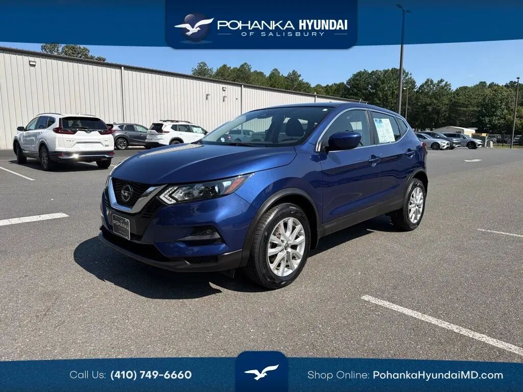 2020 Nissan Rogue Sport S — photo 1 of 1