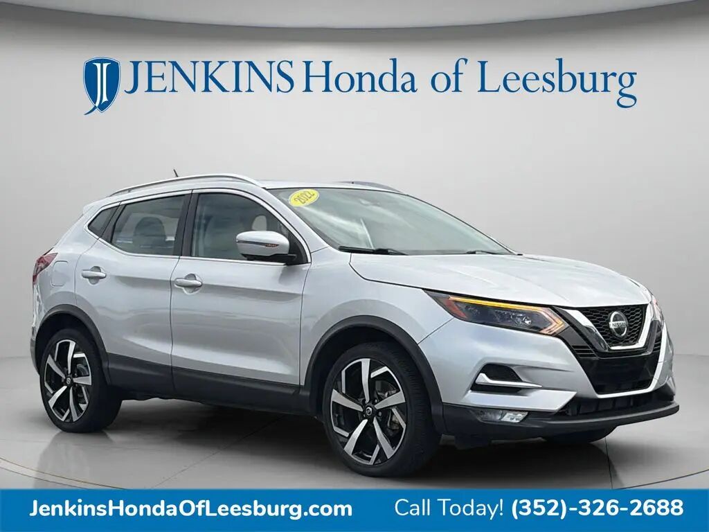2022 Nissan Rogue Sport SL — photo 1 of 1