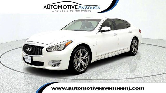2016 INFINITI Q70L 4dr Sedan V6 RWD w/ Deluxe Touring & Tech Pkgs