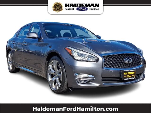 2017 INFINITI Q70L 3.7