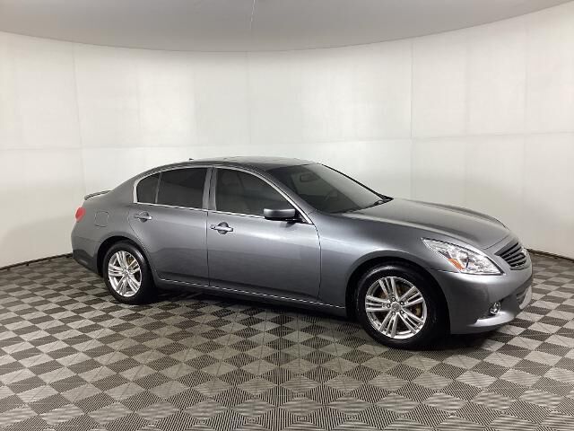 2012 INFINITI G37 Sedan x