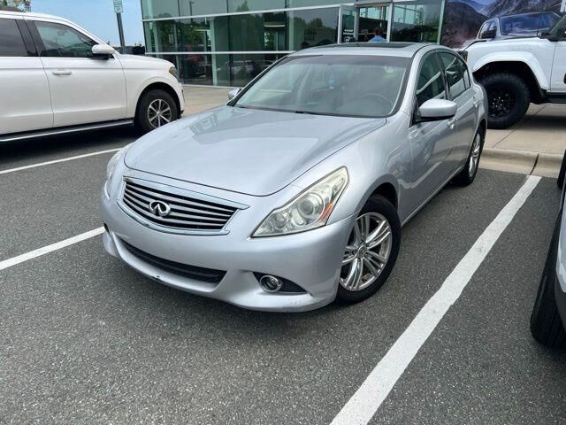 2012 INFINITI G37 Sedan x
