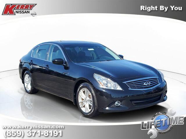 2013 INFINITI G37 Sedan x