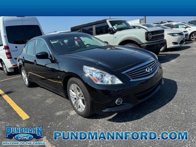 2015 INFINITI Q40 Base — photo 1 of 26