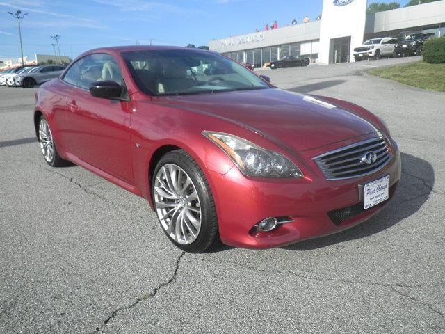 2014 INFINITI Q60 Convertible Base