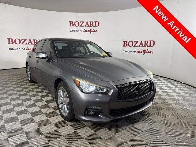 2016 INFINITI Q50 2.0T Premium — photo 1 of 46